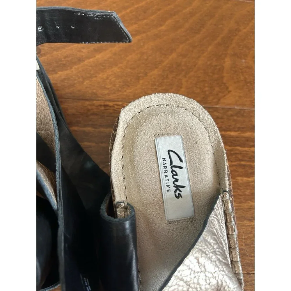 Clarks Narrative‎ Leather 10.5 M Gold Wedge Ankle Strap Sandals Open Toe
